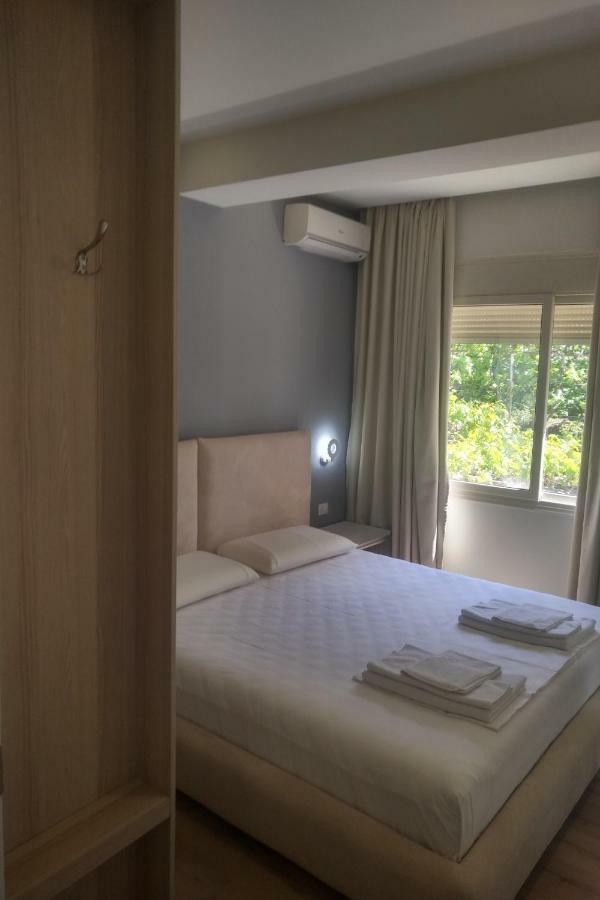 Deluxe Sea Apartment Vlore Ngoại thất bức ảnh