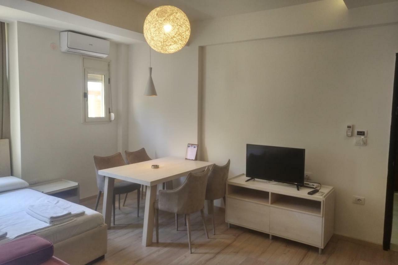 Deluxe Sea Apartment Vlore Ngoại thất bức ảnh