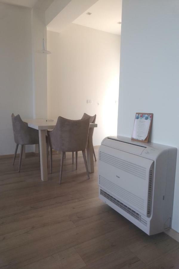 Deluxe Sea Apartment Vlore Ngoại thất bức ảnh