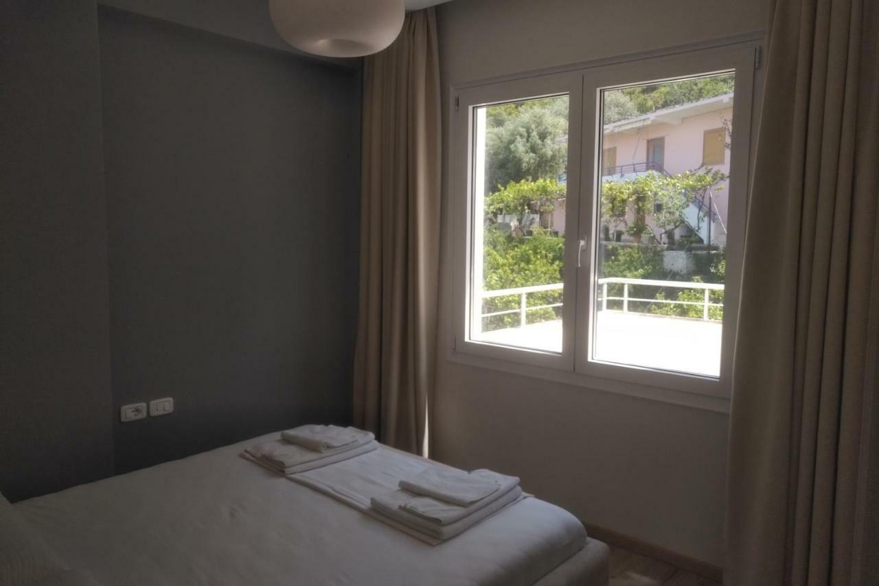 Deluxe Sea Apartment Vlore Ngoại thất bức ảnh
