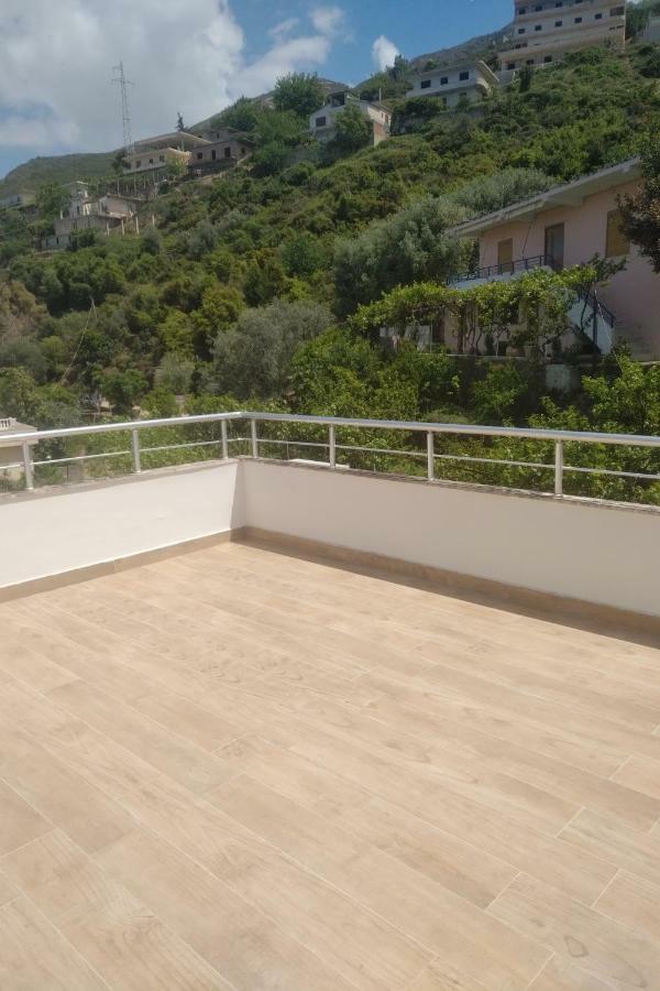 Deluxe Sea Apartment Vlore Ngoại thất bức ảnh