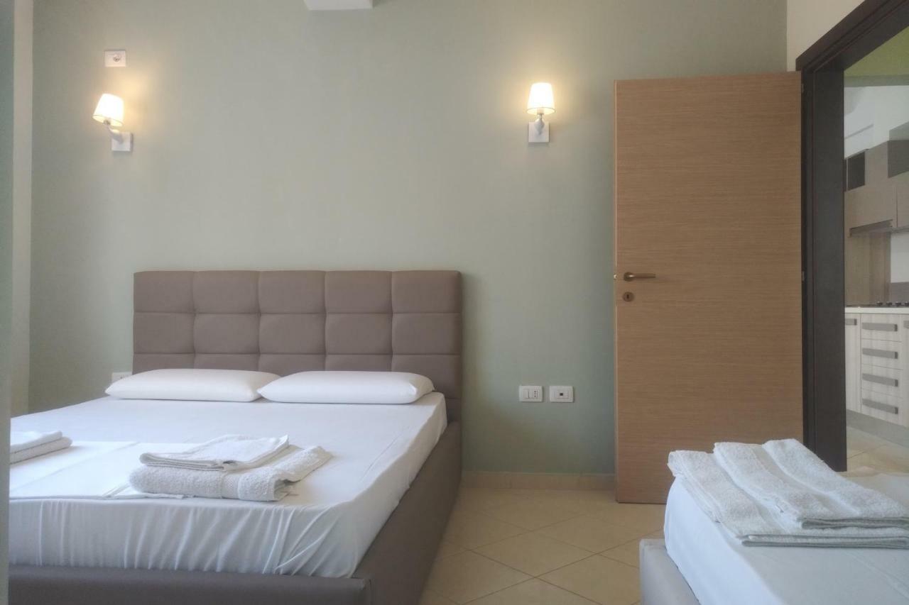 Deluxe Sea Apartment Vlore Ngoại thất bức ảnh