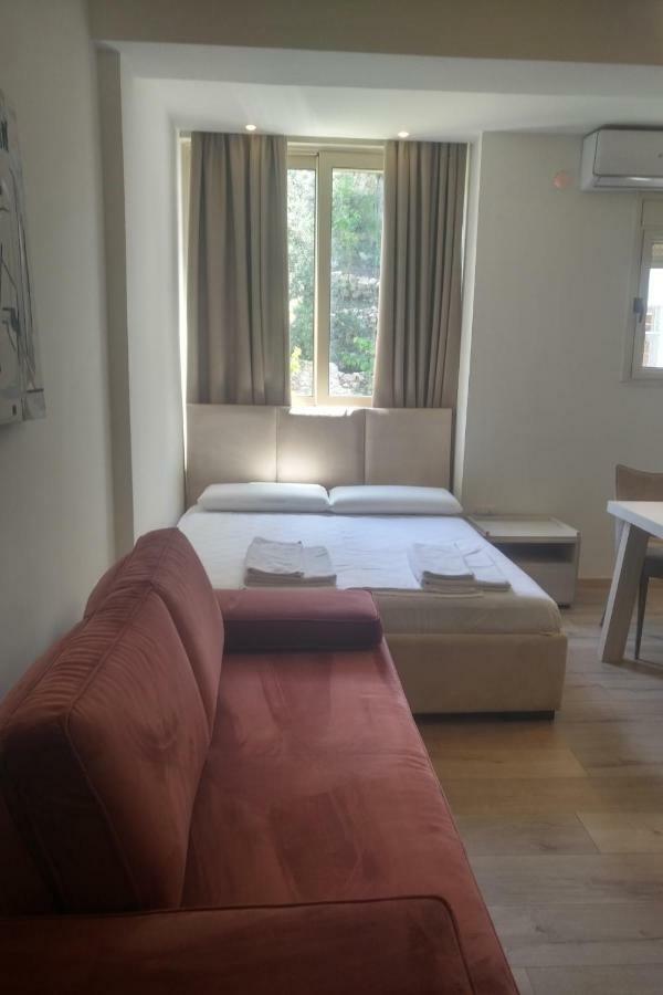 Deluxe Sea Apartment Vlore Ngoại thất bức ảnh